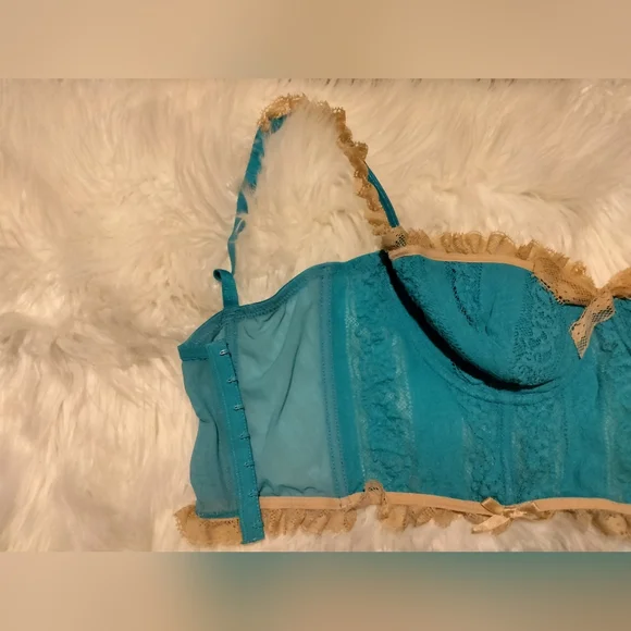 Power Femme Lace Bustier Bra & Garter Skirt Set in Azure Blue & Champagne - Picture 4 of 11